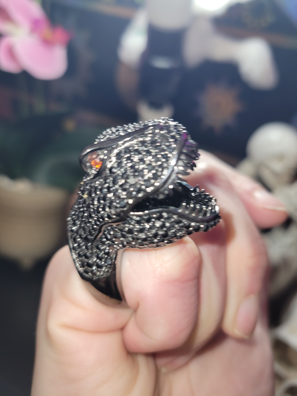 Noir Jewelry T Rex Head Ring Size 6